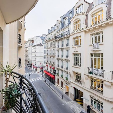 Grand Et Central, 8E Pres Elysee Paris Exterior foto