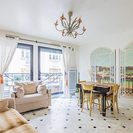 Grand Et Central, 8E Pres Elysee Paris Exterior foto